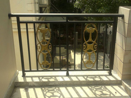 鋁(lǚ)藝護欄(lán)